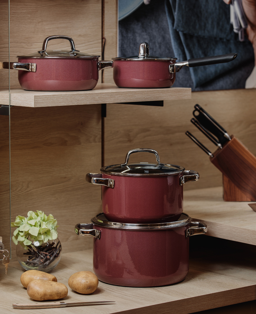 <a href="https://ru.freepik.com/free-photo/side-view-cooking-set-pots-pans-wooden-shelves-jpg_8515733.htm#fromView=search&page=1&position=14&uuid=0d8ac569-ad53-4a67-ab17-3f9aabf81487">Изображение от KamranAydinov на Freepik</a>