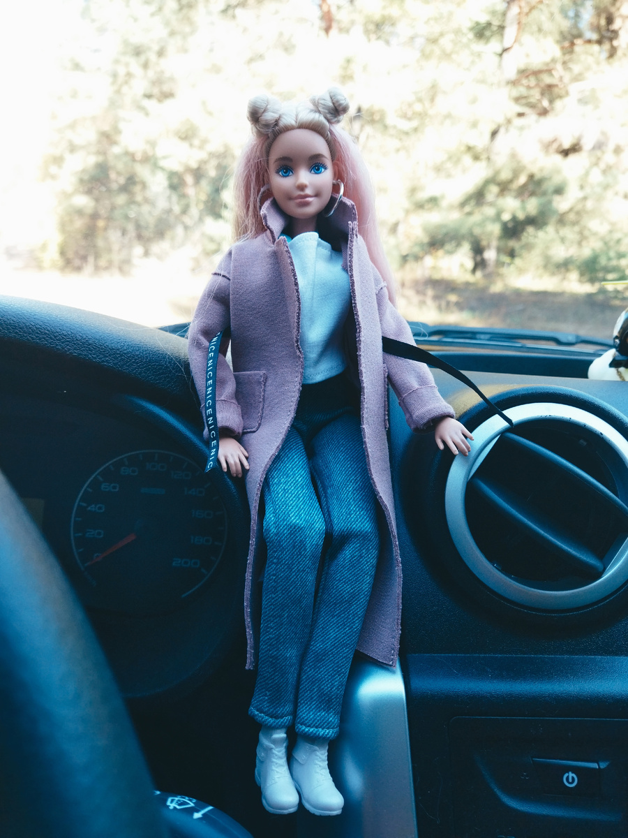 Barbie Милли Extra