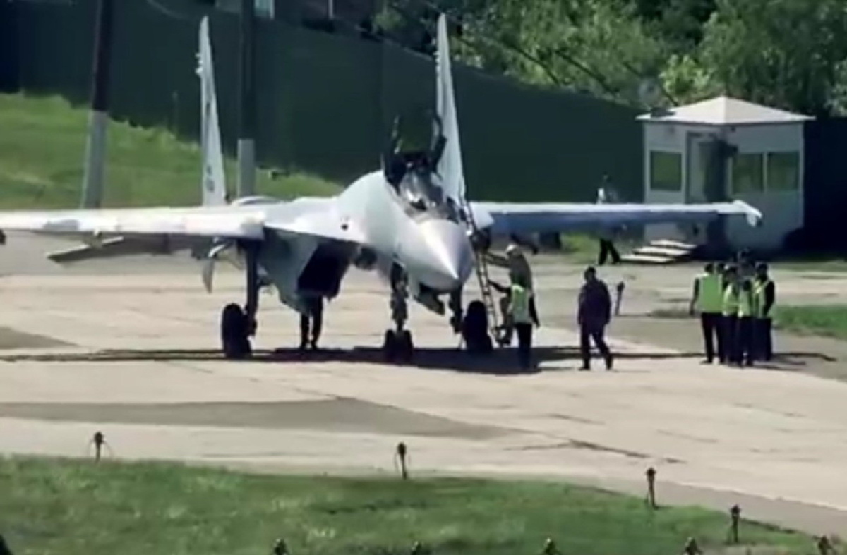 Су-35С на КнААЗ. Кадры ОАК