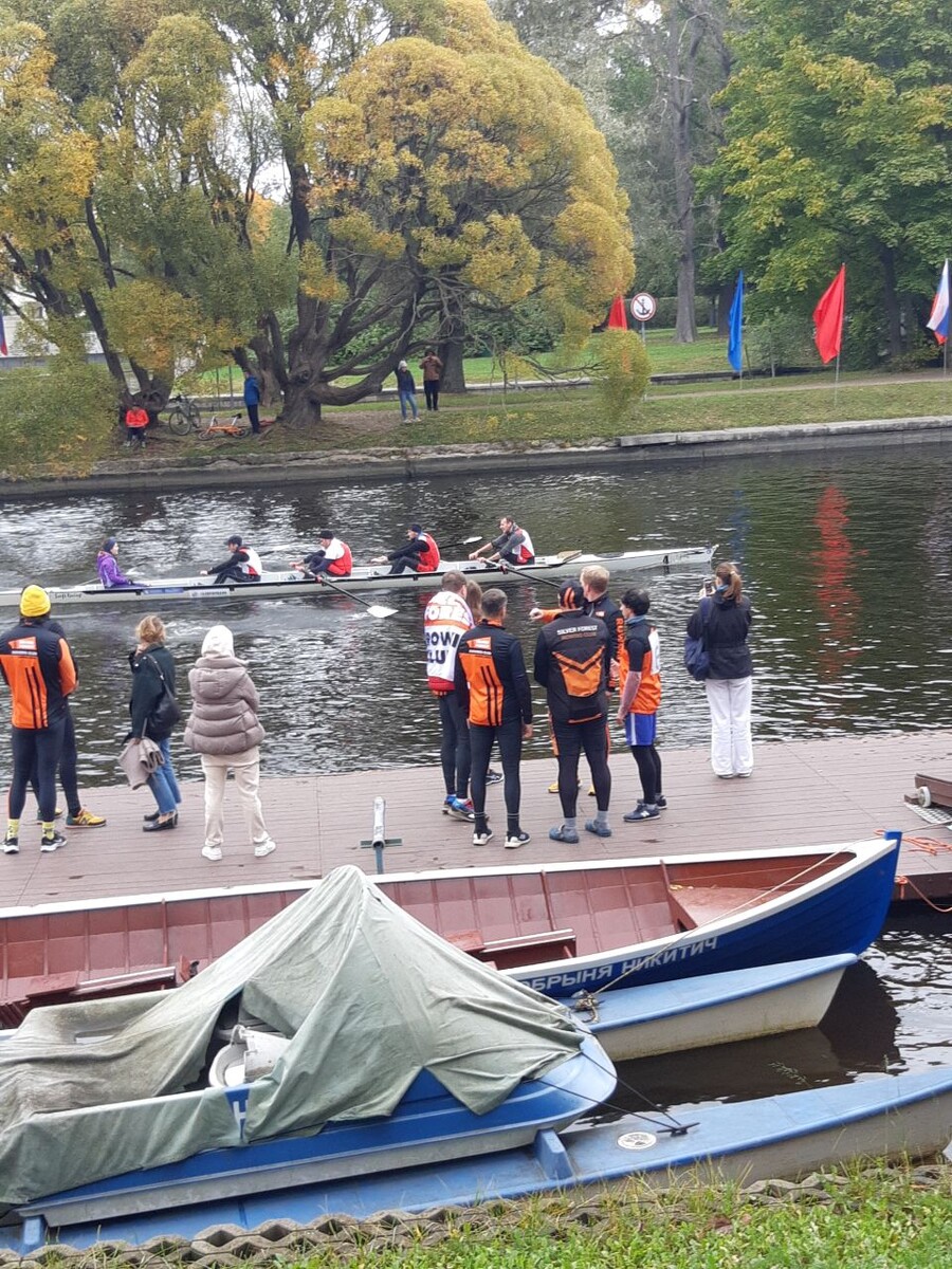 Сквер осенний марафон на васильевском. Сквер осенний марафон на васильевском на карте. Парк осенний марафон. Осенний марафон на васильевском острове. Осенний марафон улица кораблестроителей.