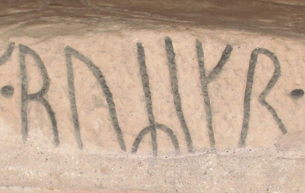 Имя ruʀikr на руническом камне U 413, из церкви Норрсунда около Уппсалы. Картинка из общего доступа.