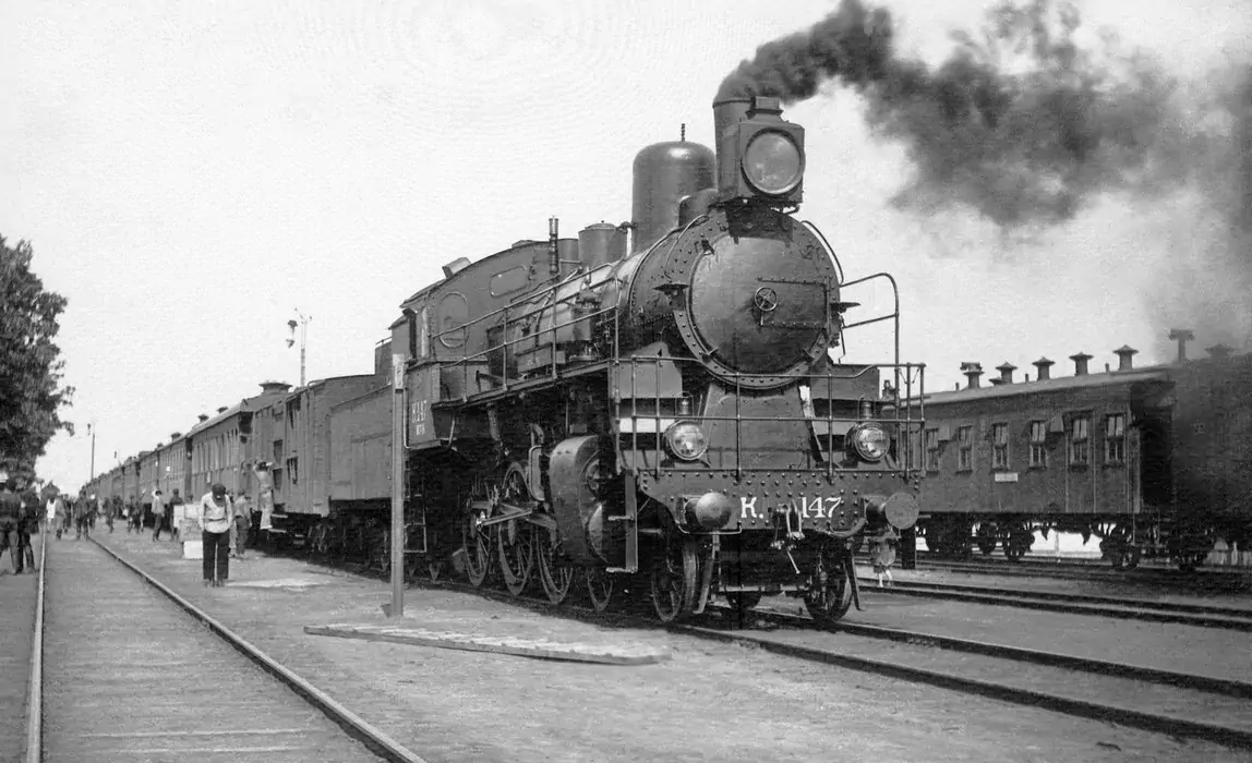 на железной дороге фото из интернета