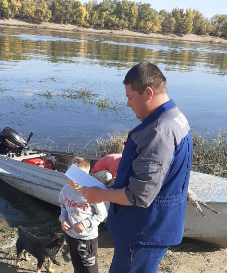 Спасатели рекомендует любителям отдыха на осенних водоемах