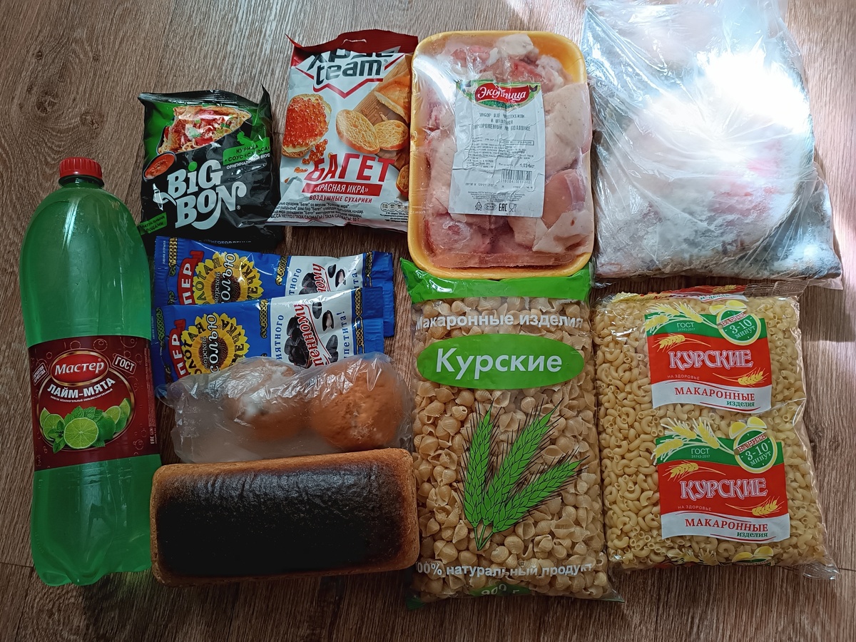 Макароны - кошкам и собаке, много вредностей