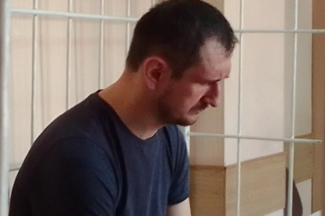 Иван Колесников перед отправлением в СИЗО. Фото: Валентина Лутаева / Сиб.фм