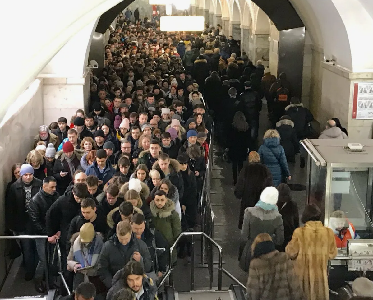 Московское метро в час пик