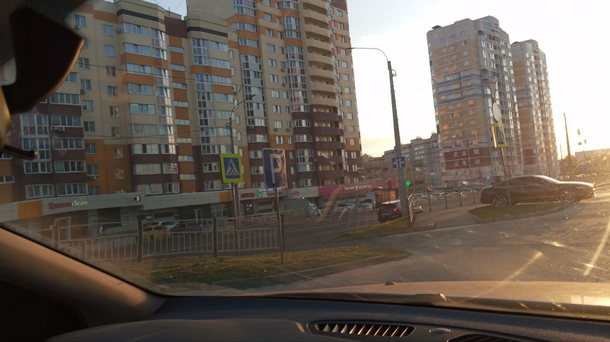 из машины тоже виды хороши