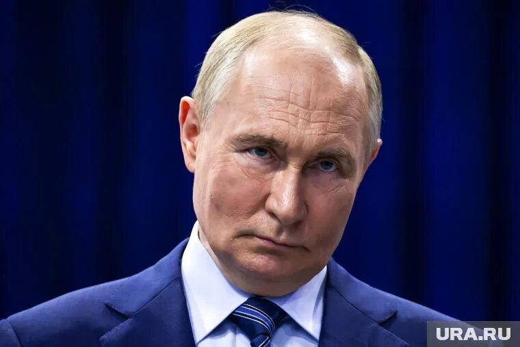 Владимир Путин подписал указ об увольнении восьми генералов. Фото: Владимир Андреев © URA.RU
