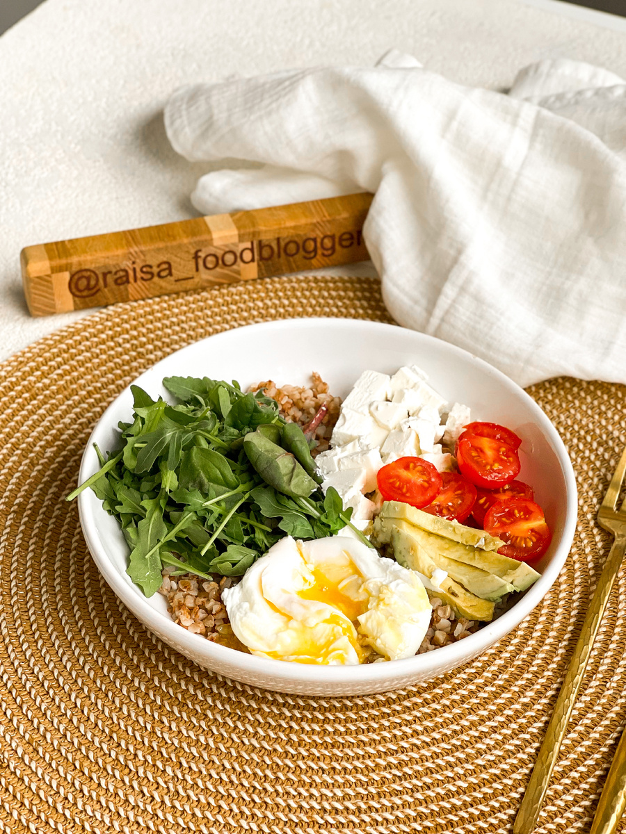 Боул с гречкой