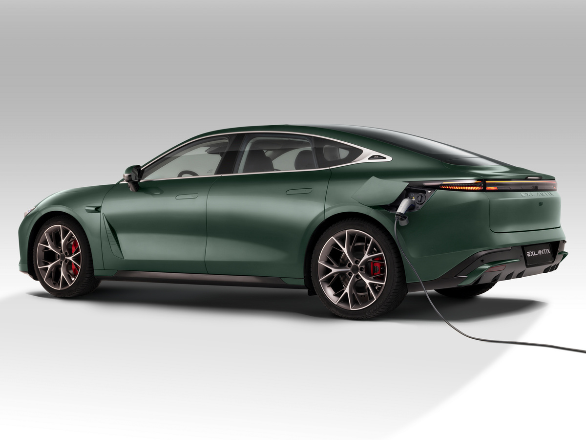    Премиальный электрокар Exlantix ES готовится к запуску в России