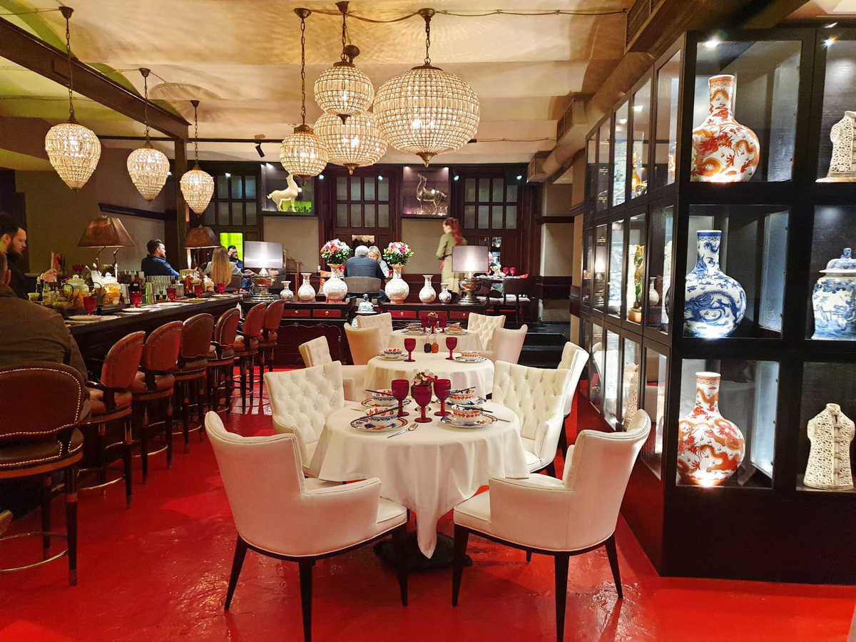Первый зал ресторана "Китайская грамота"