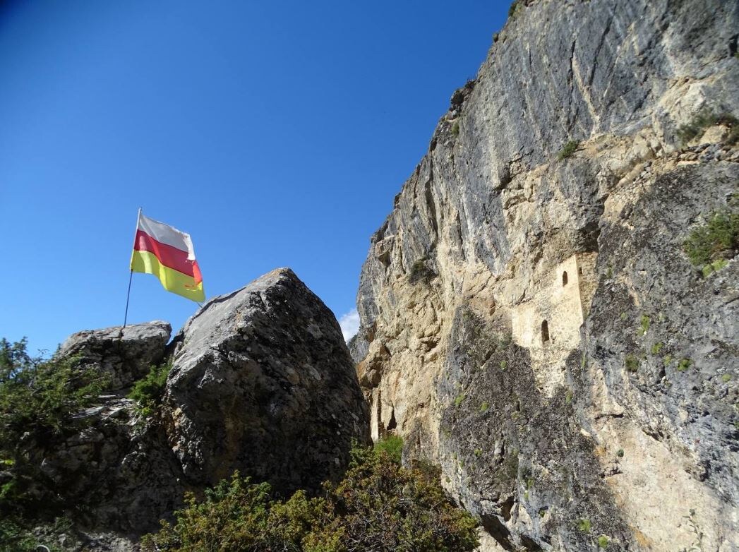    Фото: 15 Регион