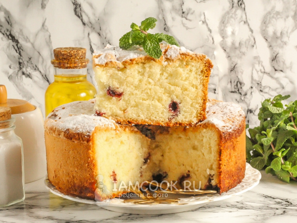 Мы в восторге! Пышный, вкусный и очень простой пирог с вареньем