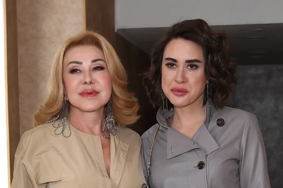    Любовь Успенская и Татьяна Плаксина.