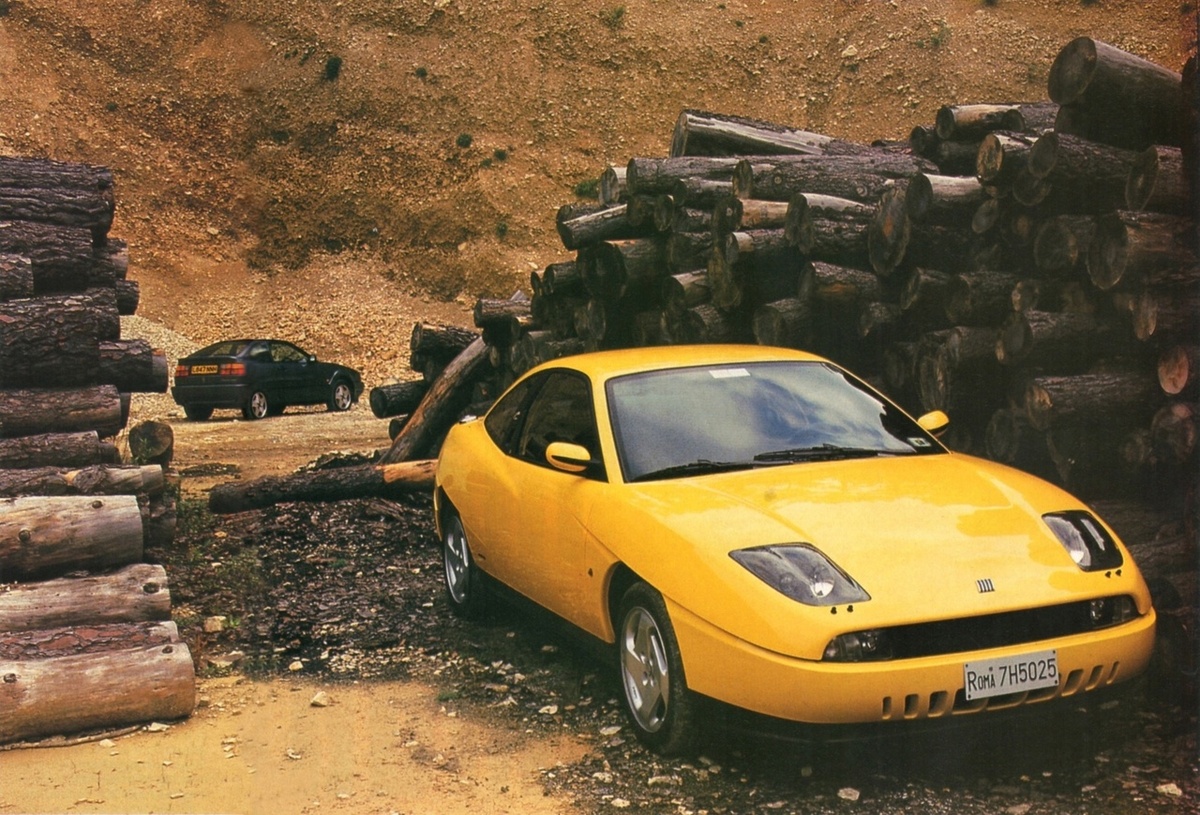 Оба автомобиля на узких и извилистых дорогах чувствуют себя, как дома.