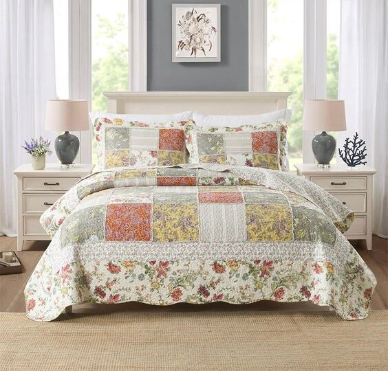 Лоскутные покрывала - это прежде всего уютная обстановка в спальне, куда приятно возвращаться каждый вечер! Идеи для вдохновения. Пэчворк!