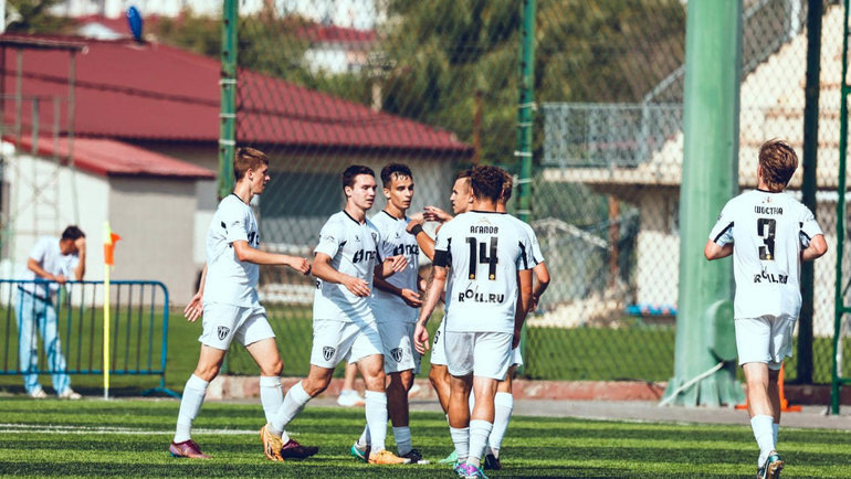    Футболисты луганской «Зари».ФК «Заря»