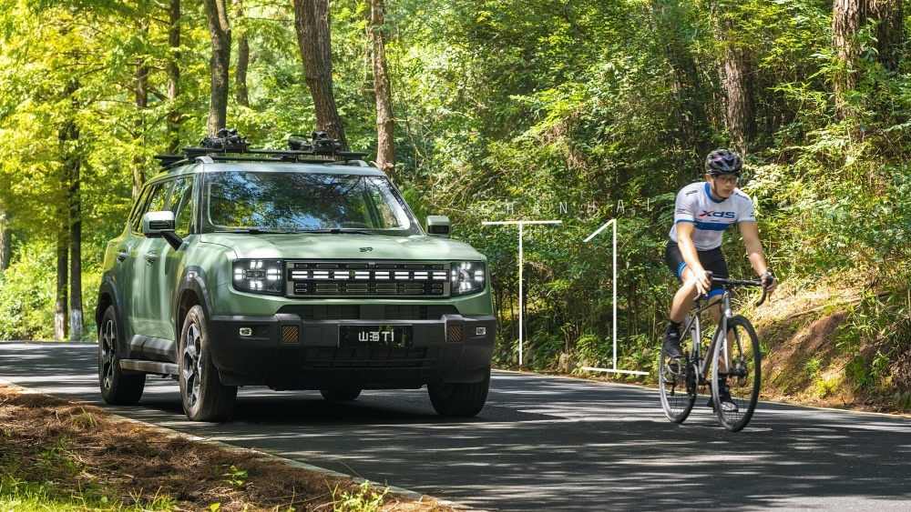 Гибридный кроссовер Jetour Shanhai T1