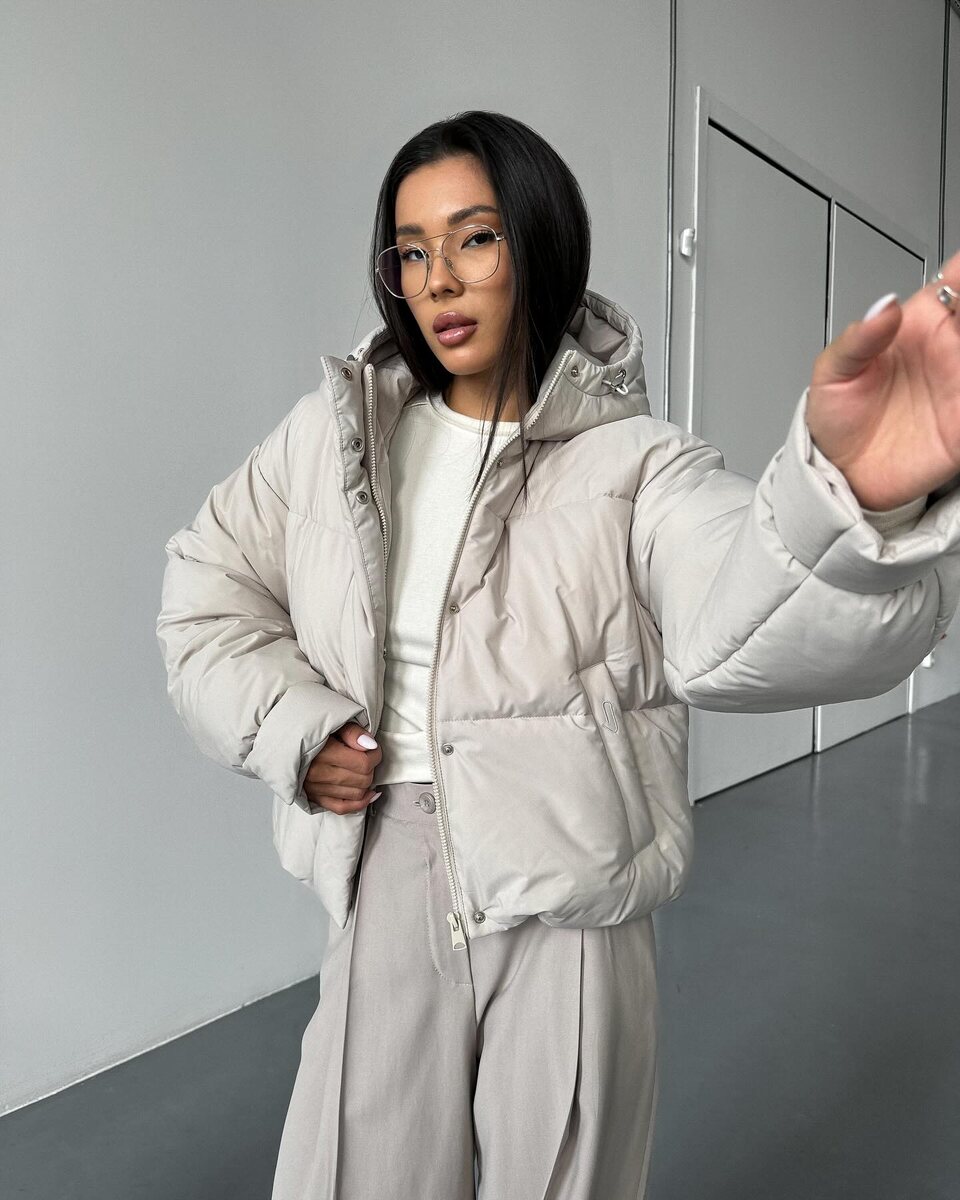 ✅ Пример корректного образа с курткой. 