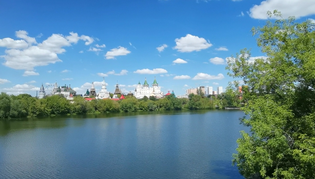 Фото автора. Вид на Измайловский кремль. Чудесное место. Прекрасная барахолка 