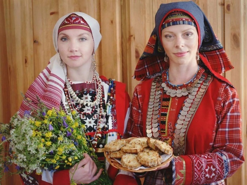 Национальный костюм Удмуртов