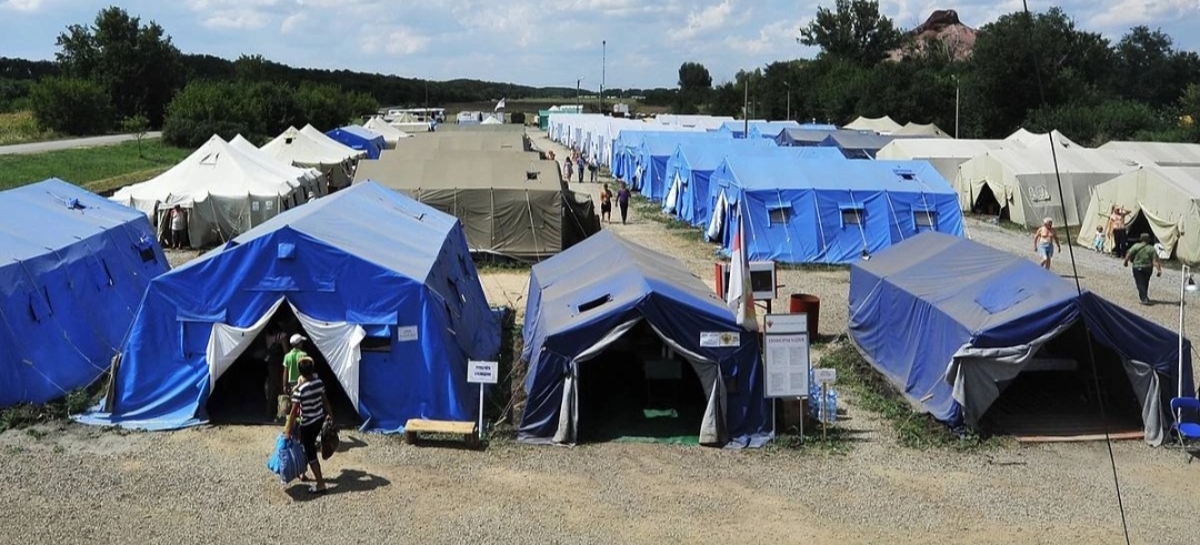 Палаточный лагерь беженцев в Крыму в 2022