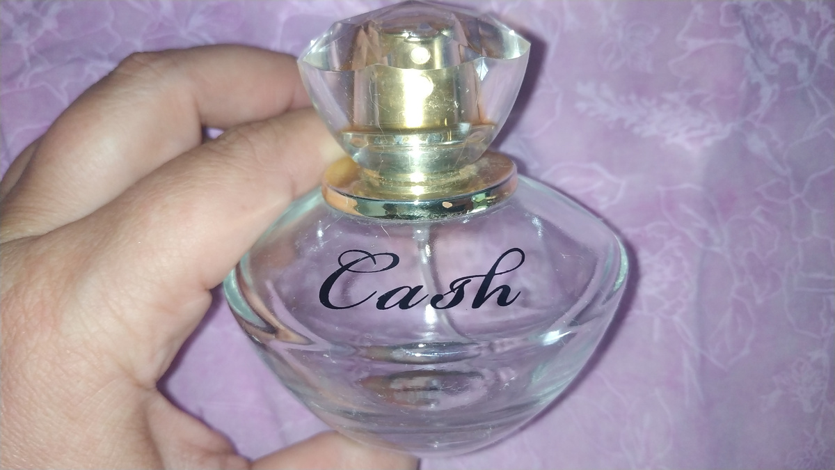 Ла Рив  Кэш Вумен