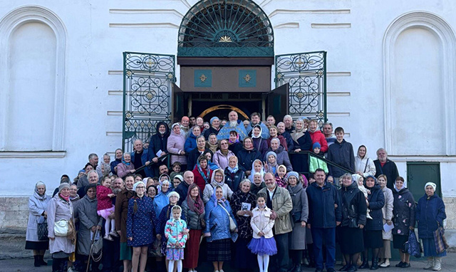 В Твери отметили юбилей приходской жизни Скорбященского храма