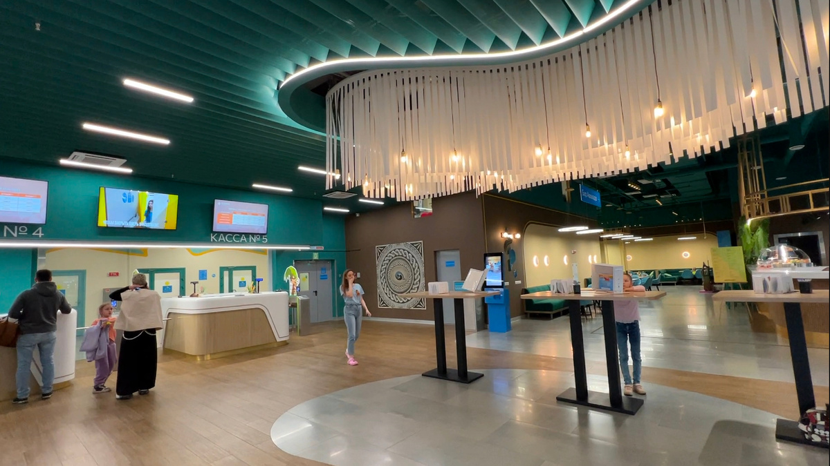 Вход и кассы аквапарка Океанис