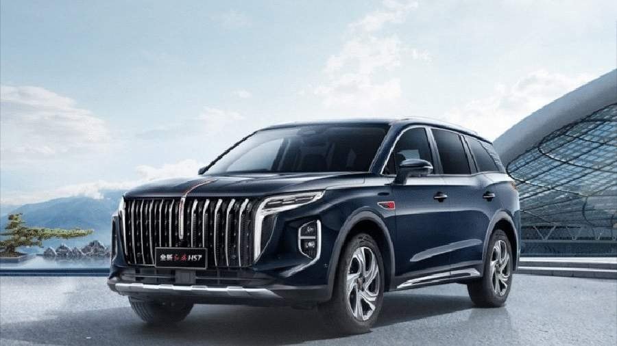 Большой кроссовер Hongqi HS7 нового поколения.