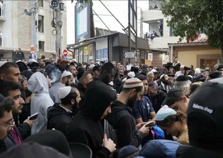    В Умани «патриоты» избили хасида за лозунг «Слава Палестине, Слава России!»
