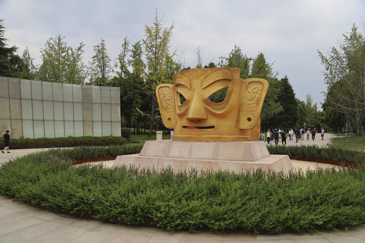 Знаменитая маска Цзиньша