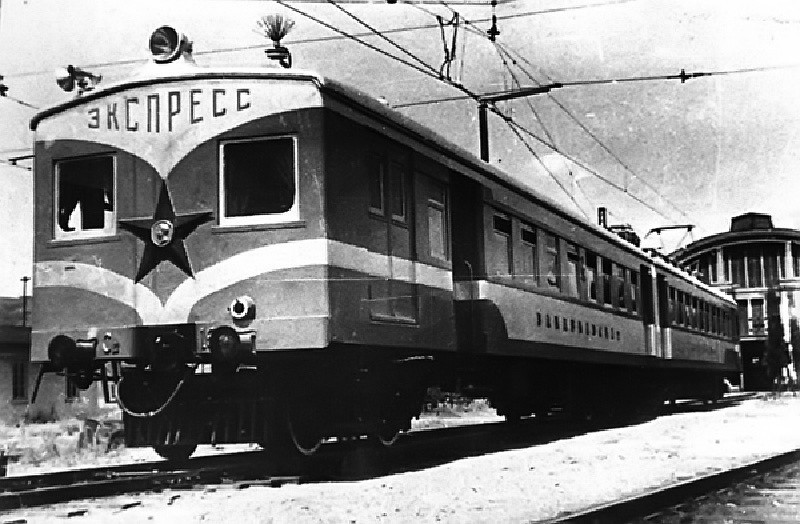 Боржоми-экспресс в двухвагонном варианте. Закавказская железная дорога. Фото из тематических форумов.