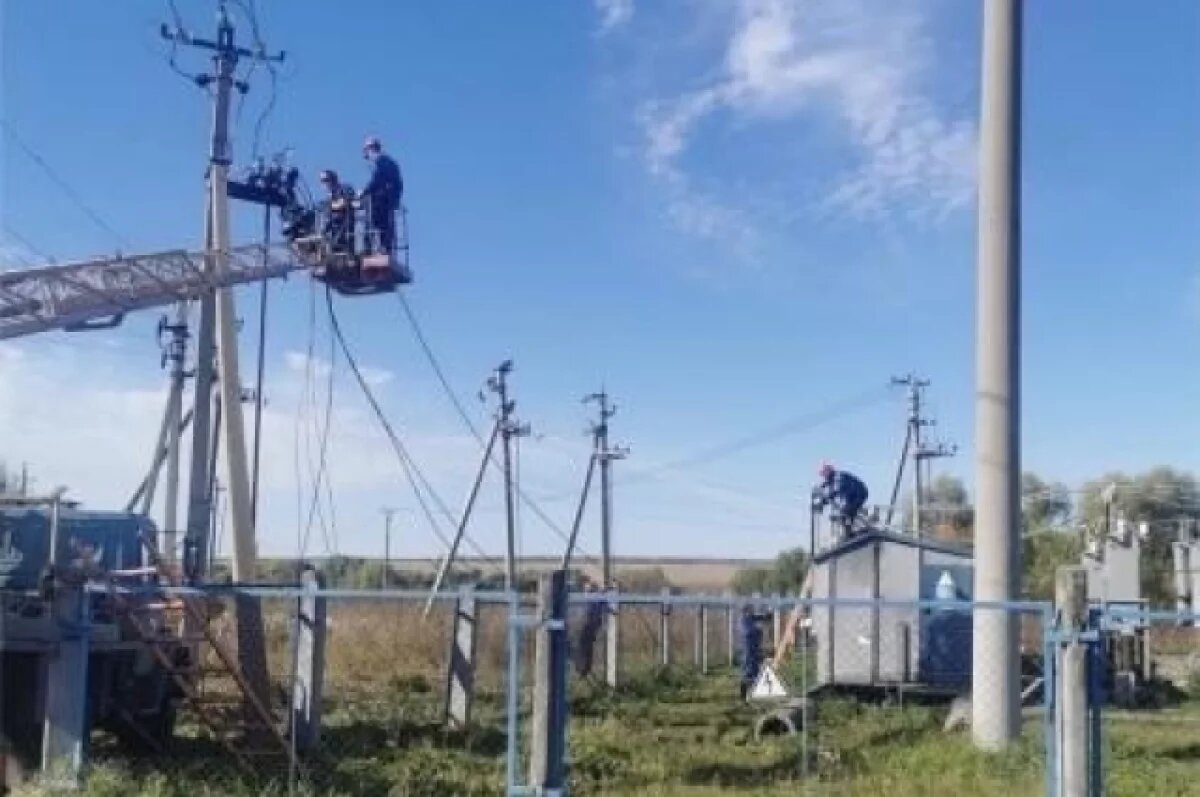    В Ульяновске с 23 сентября смонтировали десять участков ЛЭП