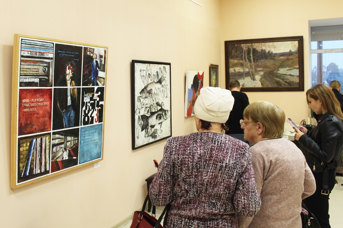 На открытии выставки "Внутренняя сила". Фото: газета "Красное знамя. Веневский район"