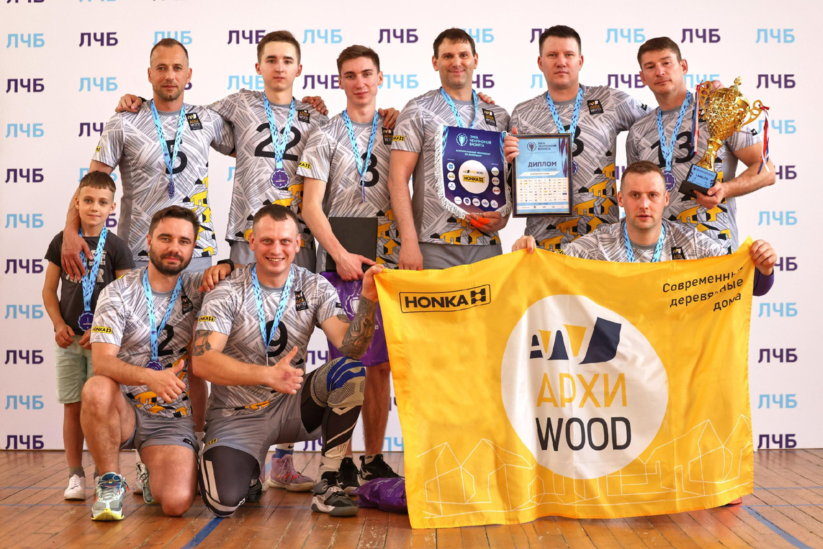 В весеннем сезоне 2024 года команда АРХИWOOD/HONKA уже заняла первое место в Сапфировом дивизионе