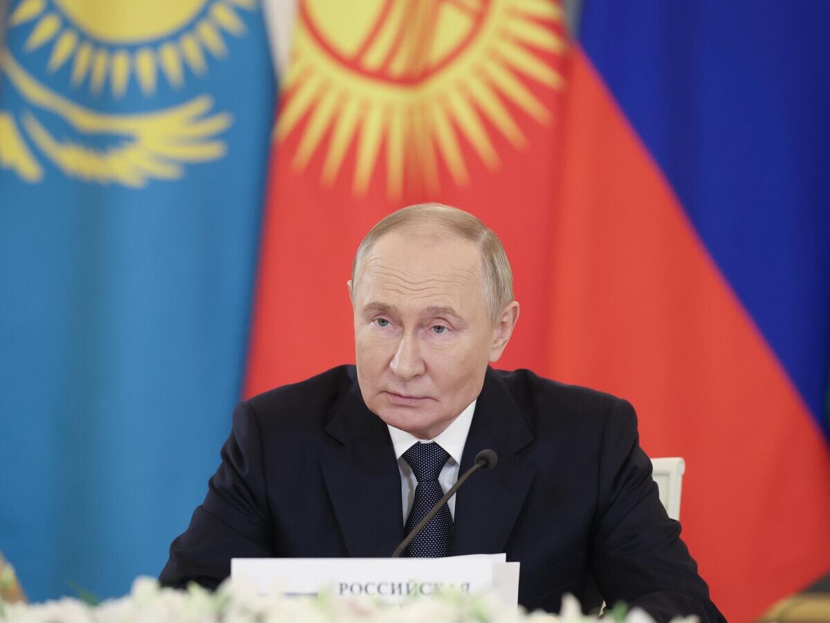    Президент РФ Владимир Путин на заседании Совета глав государств-участников Содружества независимых государств© РИА Новости / POOL