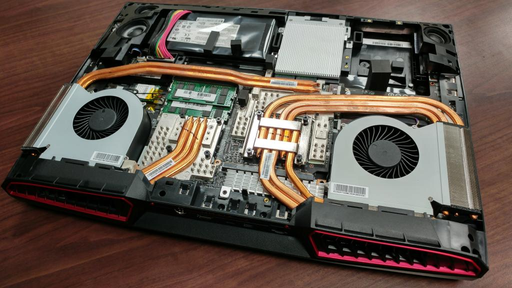 Это еще неплохого размера, обычно они меньше.
Фото: MSI