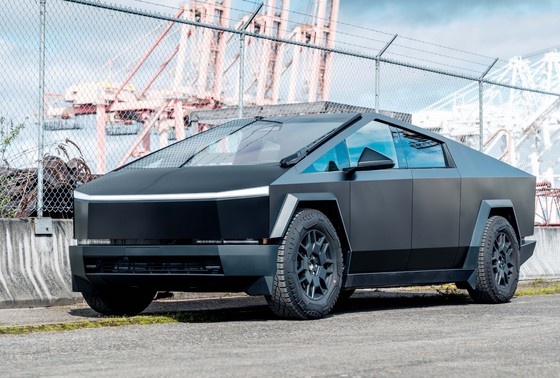    Tesla Cybertruck