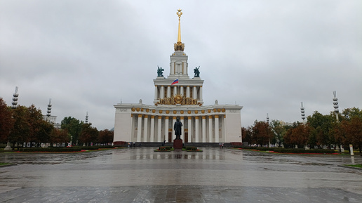 Прогулка по ВДНХ и покупочки с Леонардо