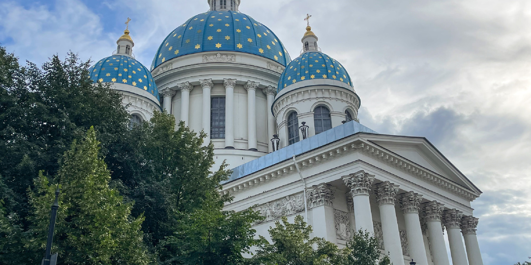 Троицкий собор в Петербурге и его непростая судьба 💫