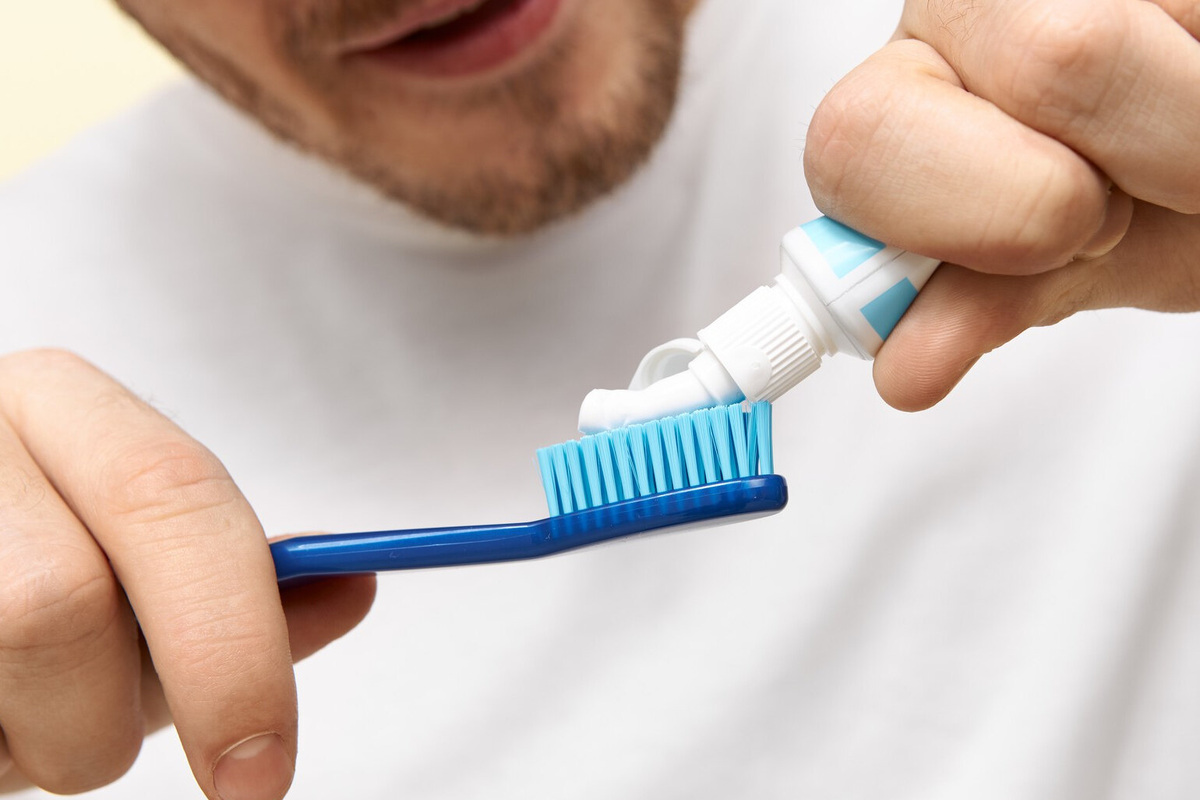     Сила привычки: нужно ли менять зубную пасту