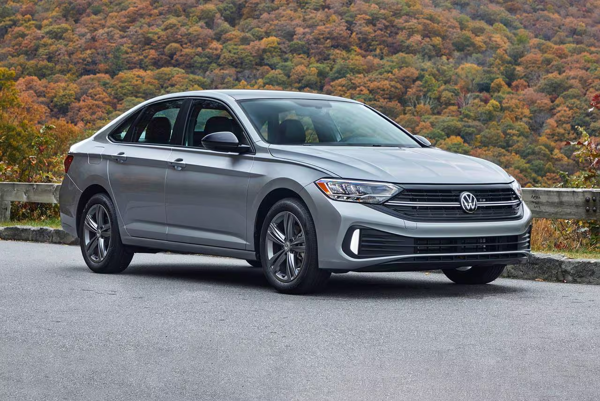 ТОП-5 автомобилей из Америки для такси