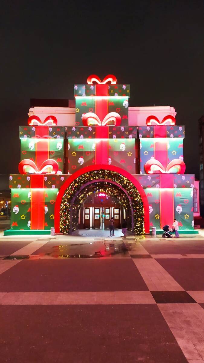 Праздничное оформление м. Семёновская 