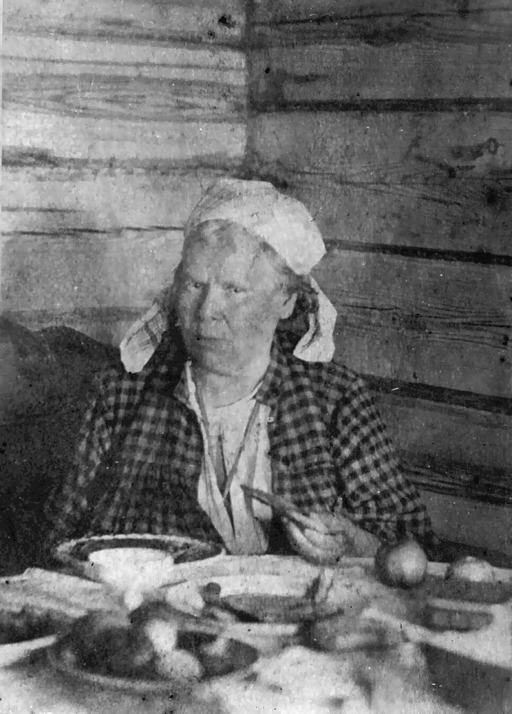 Блаженная Параскева Ивановна у себя в домике