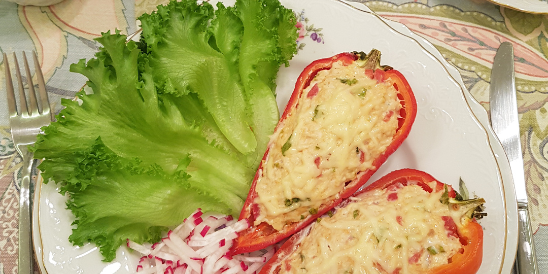 Лодочки из перца с куриным фаршем