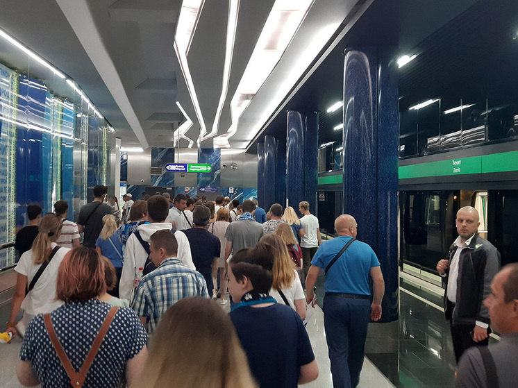     Метро — главная транспортная артерия Петербурга. Фото: «МК в Питере»