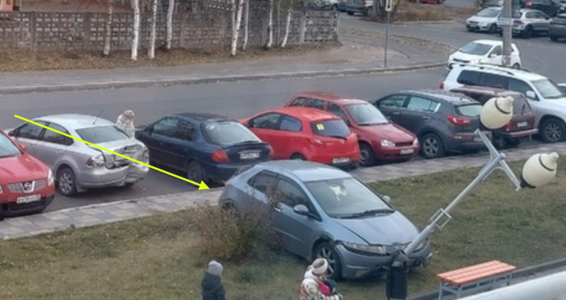    Загадочное ДТП произошло на бульваре в Петрозаводскепаблик «ДТП Петрозаводска и Карелии»