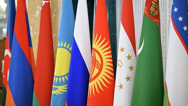    © Пресс-служба президента КР / Султан Досалиев