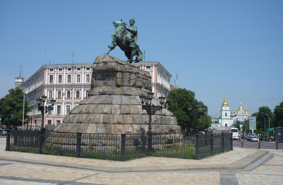 Памятник Хмельницкому в Киеве